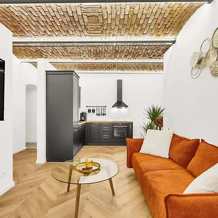 The Magnificent Urban Hideaway Апартаменты *