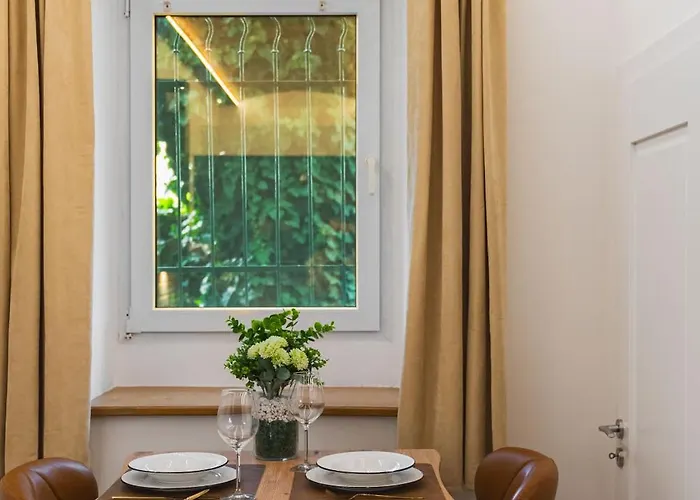 شقة The Magnificent Urban Hideaway *