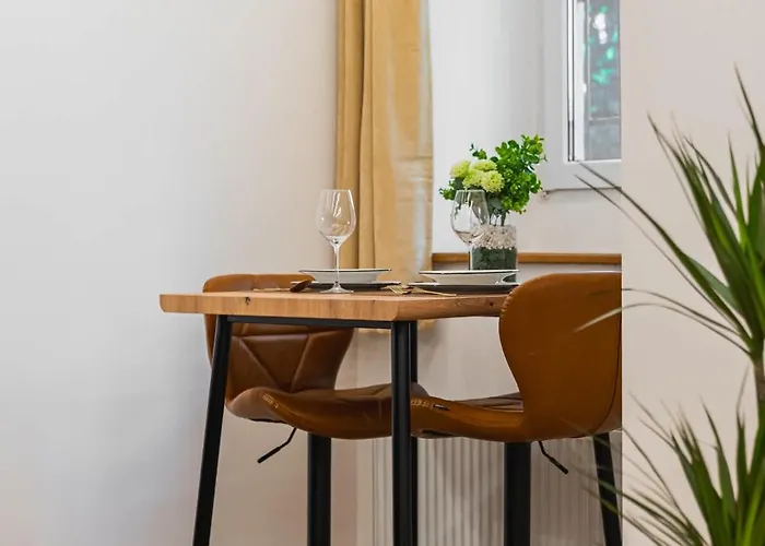 شقة The Magnificent Urban Hideaway