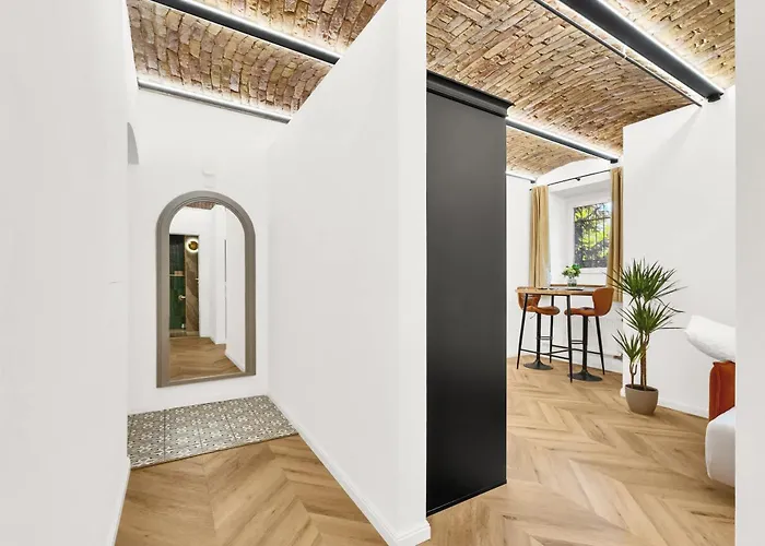 The Magnificent Urban Hideaway شقة براتسيلافا